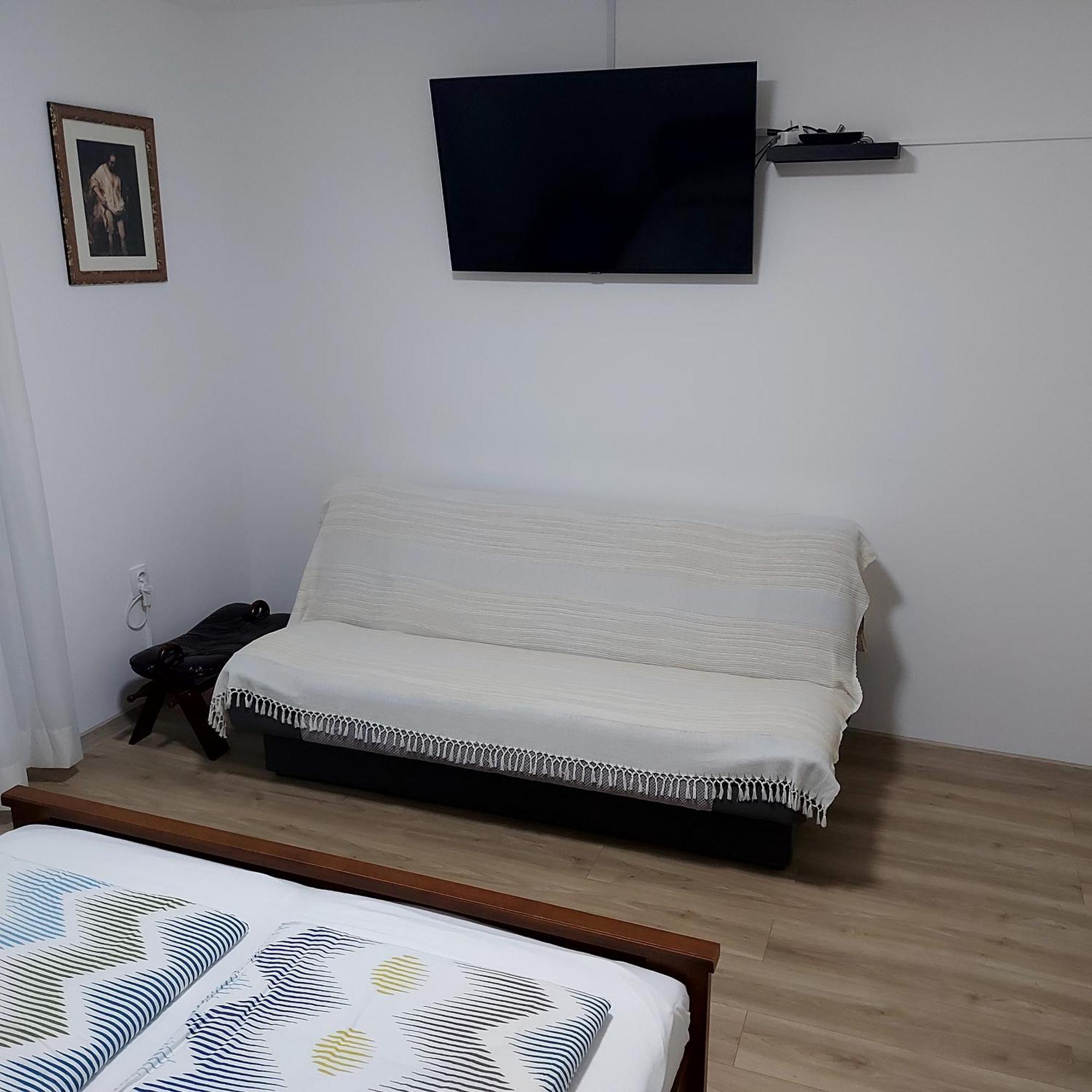 Apartmani Slavulj 法扎纳 外观 照片
