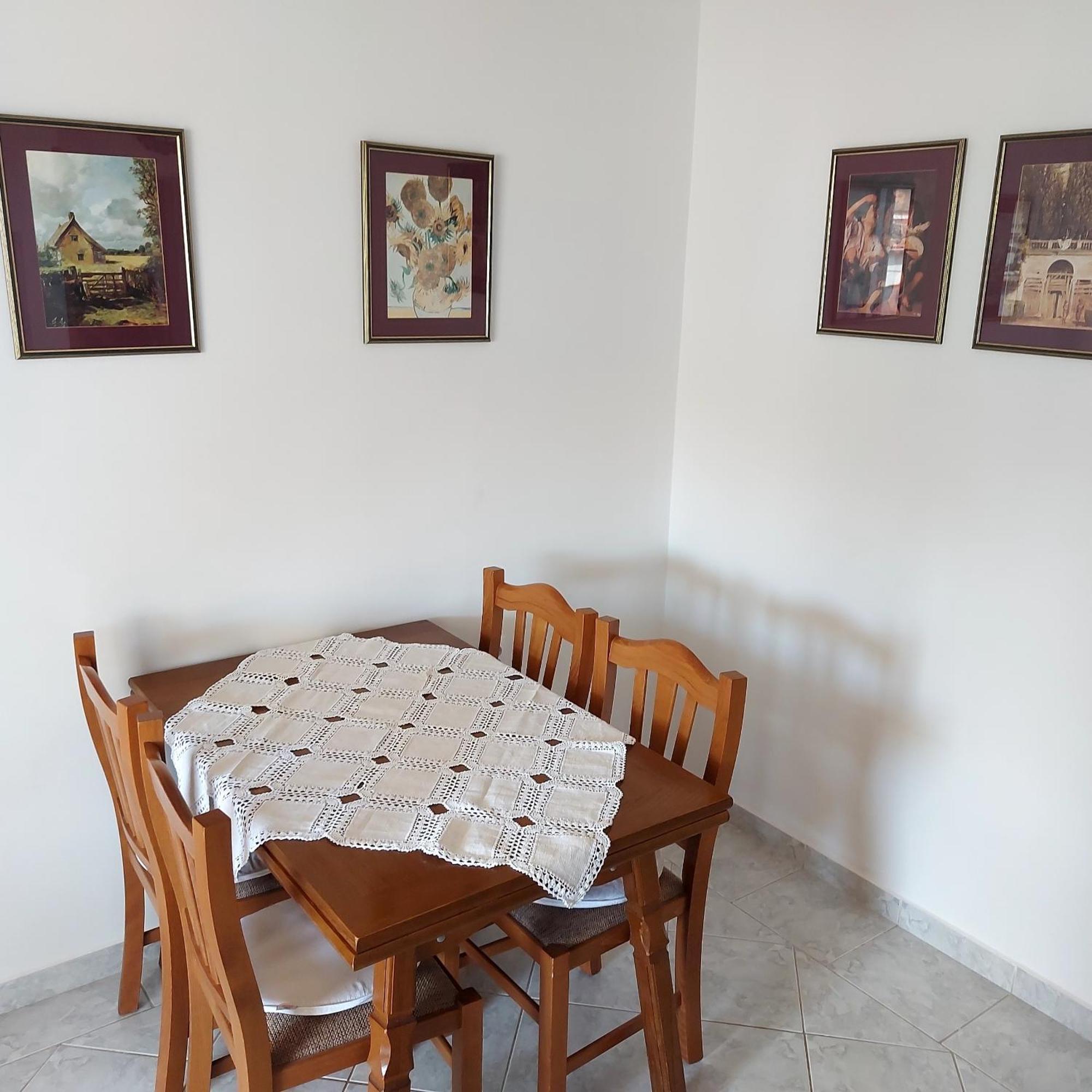 Apartmani Slavulj 法扎纳 外观 照片